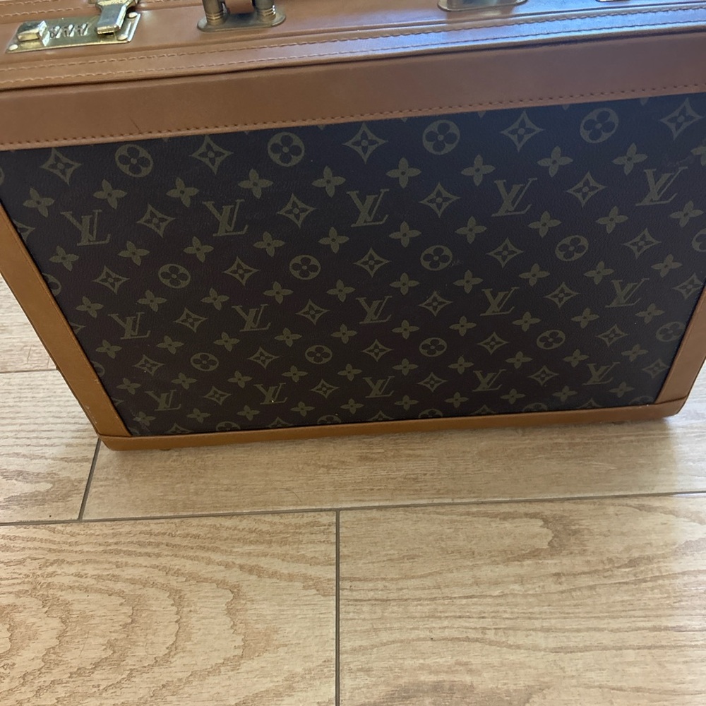 Louis Vuitton Tan and Brown Monogram Briefcase